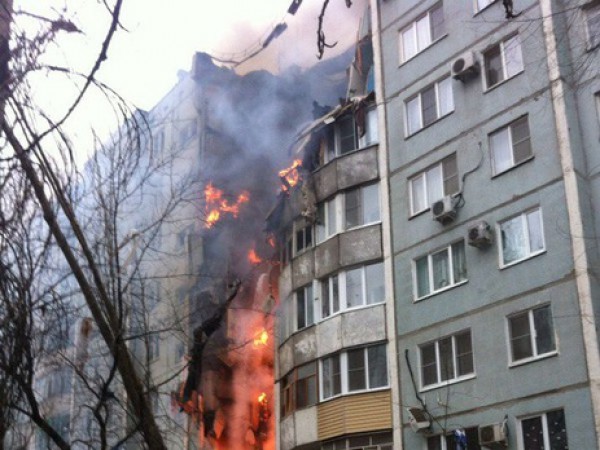 Уже пять погибших найдено под завалами взорвавшейся многоэтажки в Волгограде
