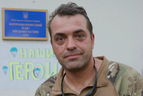 Бирюков: в районе аэропорта взяты в плен 15 боевиков ДНР