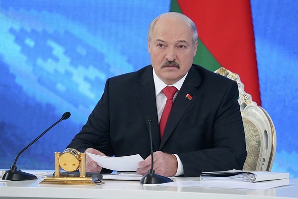 Лукашенко сделал 4 вещи, которые поставили Кремль в тупик, - список