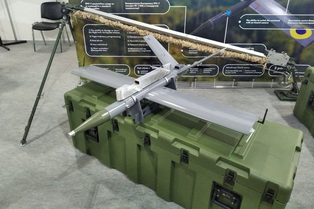​Два крыла и РПГ-7: в Украине показали свой вариант дрона-камикадзе