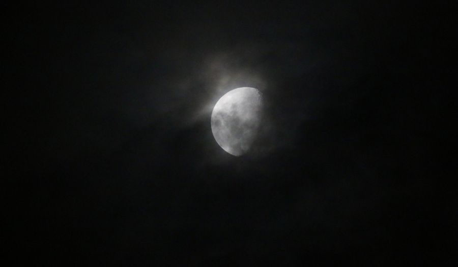 ​Лунное затмение 2018: появились первые фото редчайшего астрономического явления - как и что это было