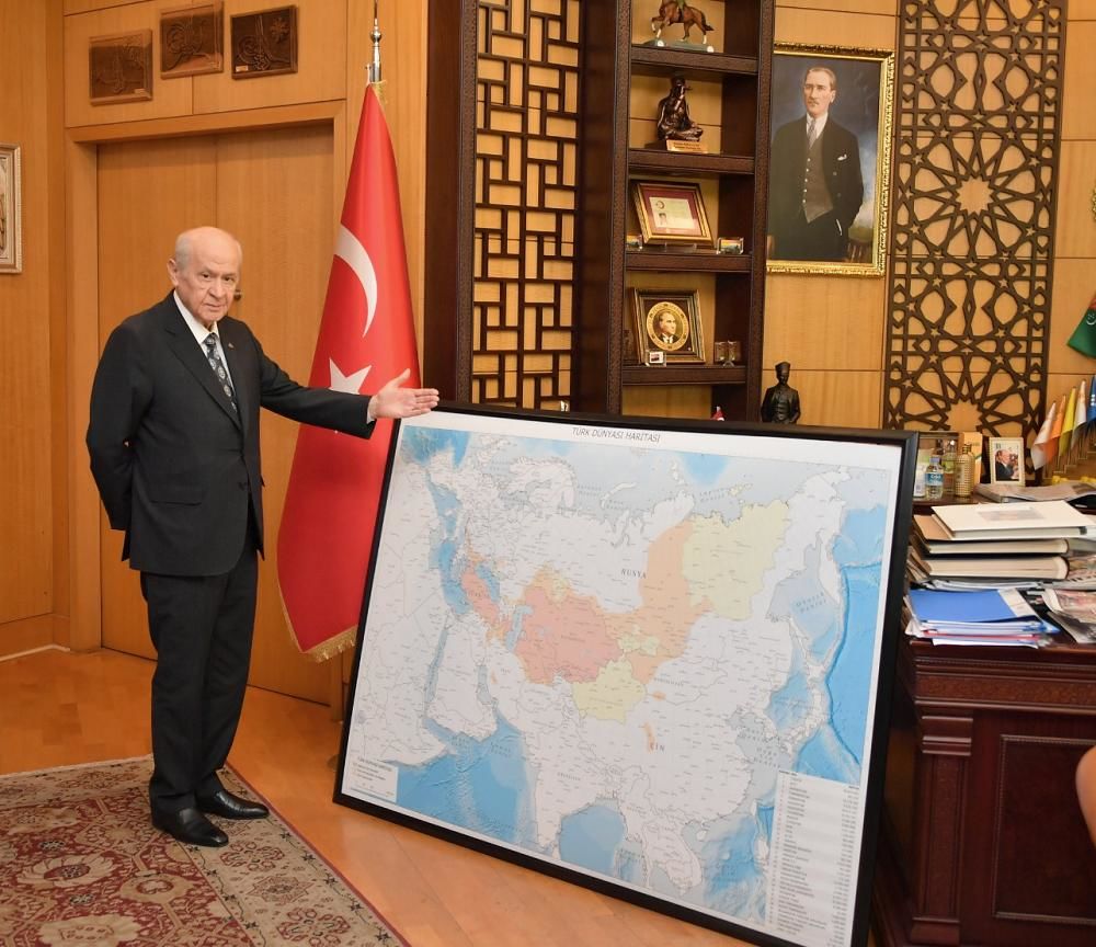 Соратник Эрдогана показал карту мира, на которой Сибирь отмечена цветами "турецкого мира"