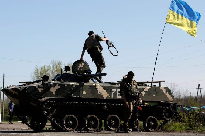 Неугомонные боевики "ЛДНР" не снижают число обстрелов: украинские позиции были атакованы в течение суток около 16 раз