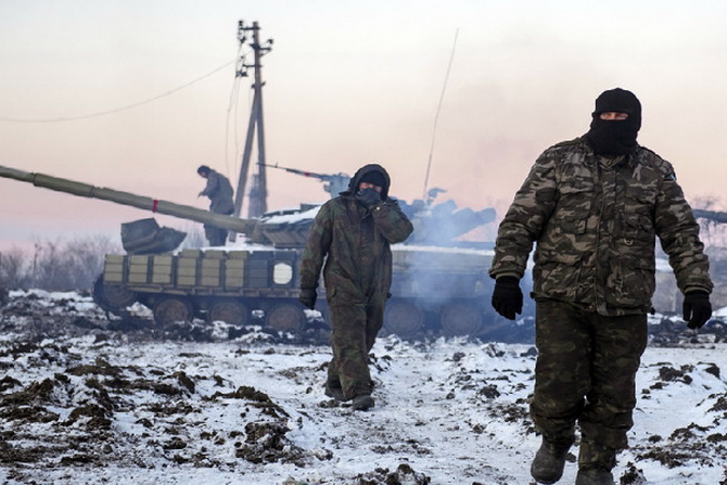 Бойцы "Азова" сняли ночные бои в Широкино на видео
