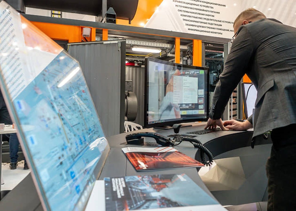 Кремль усиливает цифровой контроль над населением России – СВР