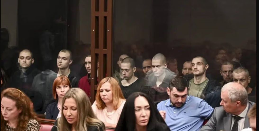 Суд в РФ приговорил 23 украинских военнопленных из "Азова" к огромным срокам колонии строго режима – ВВС