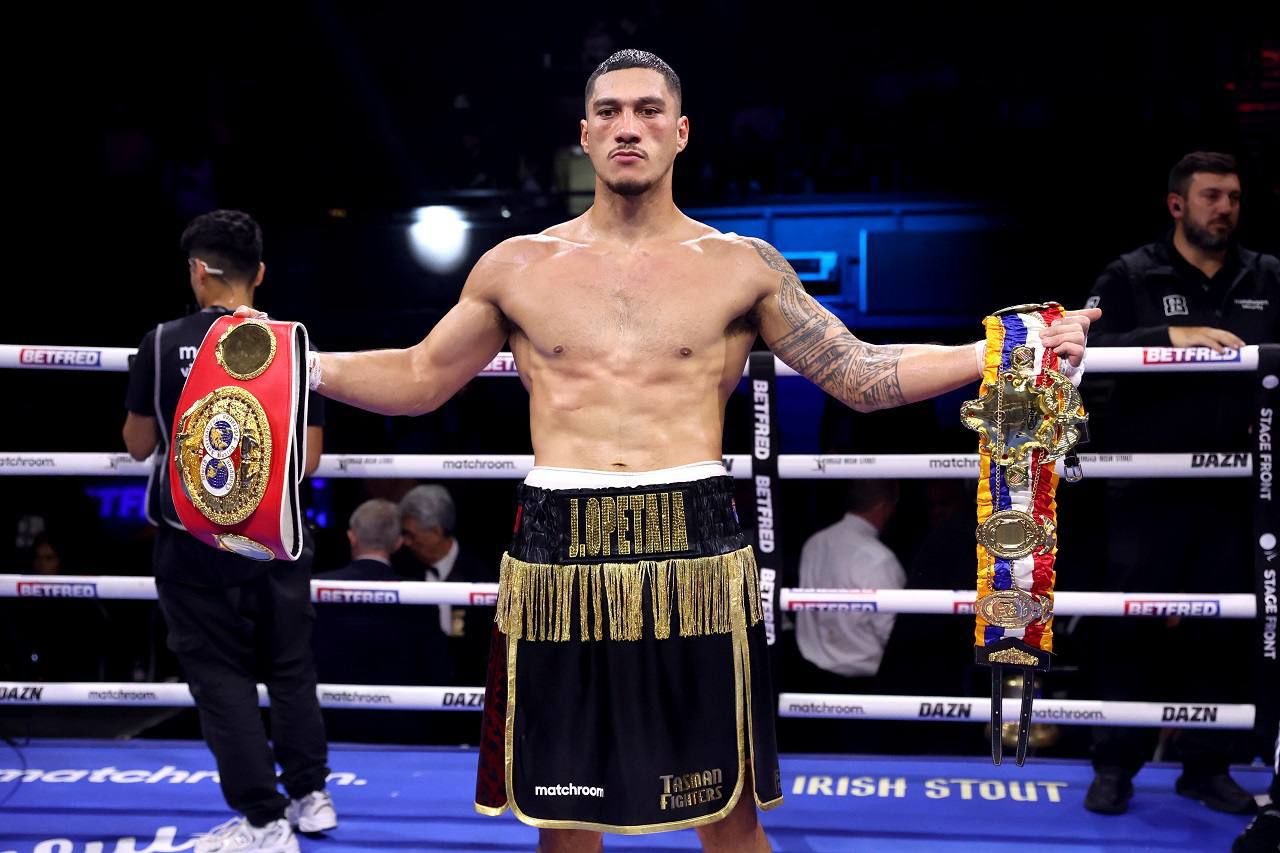 Олександру Усику кинули виклик: що являє собою непереможений чемпіон світу Джей Опетая