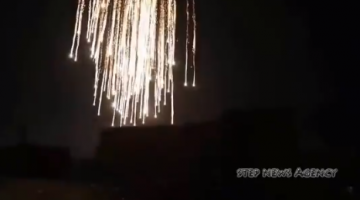 Российская авиация забросала пригород Дамаска фосфорными бомбами. Кадры