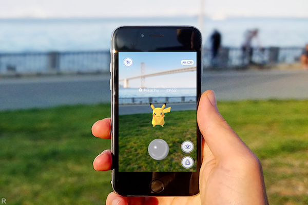 Pokemon Go: в Германии для охоты на монстров запустили трамвай