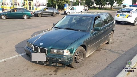 Житель Житомира решил наказать свою знакомую: женщина 6 часов ездила в багажнике, пока машину не остановила полиция