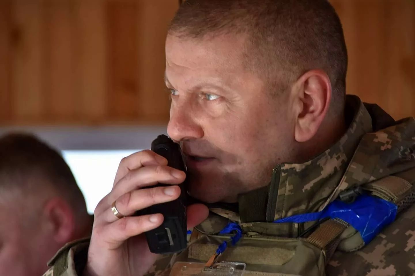 Генерал ВСУ Залужный на русском языке обратился к агрессору: "Российским военным тут делать нечего"