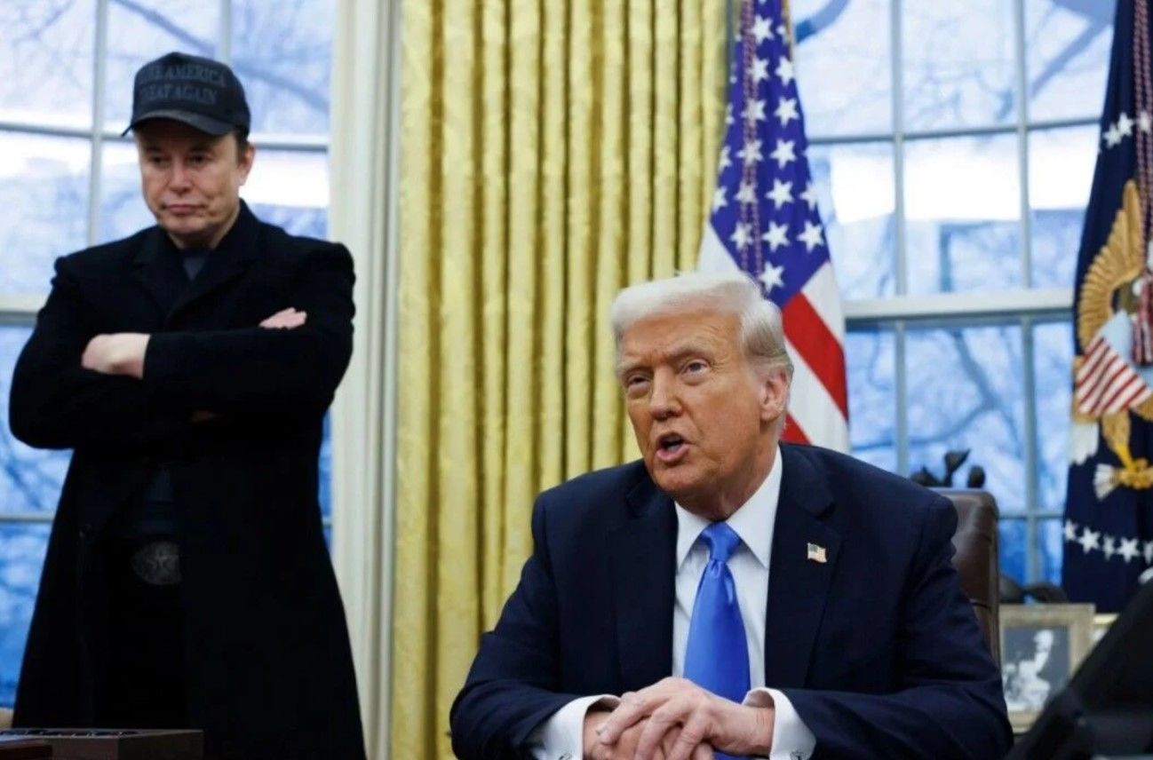 WSJ узнала о звонке Трампа Маску по вопросу Starlink для Украины – что известно