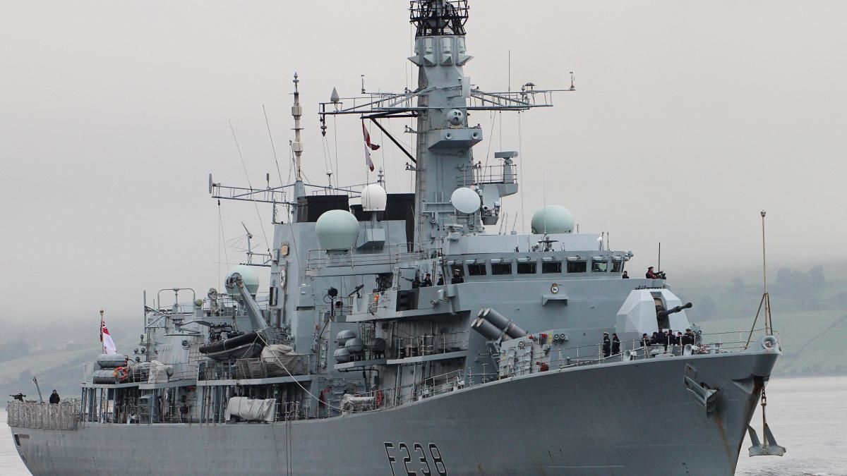 Подлодка РФ впервые с окончания холодной войны столкнулась с кораблем ВМФ Великобритании