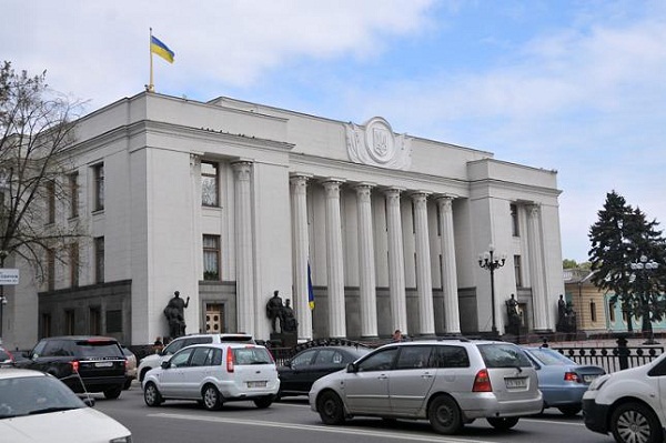 Комитет по нацбезопасности и обороне рекомендовал Парламенту принять законопроект о реинтеграции Донбасса