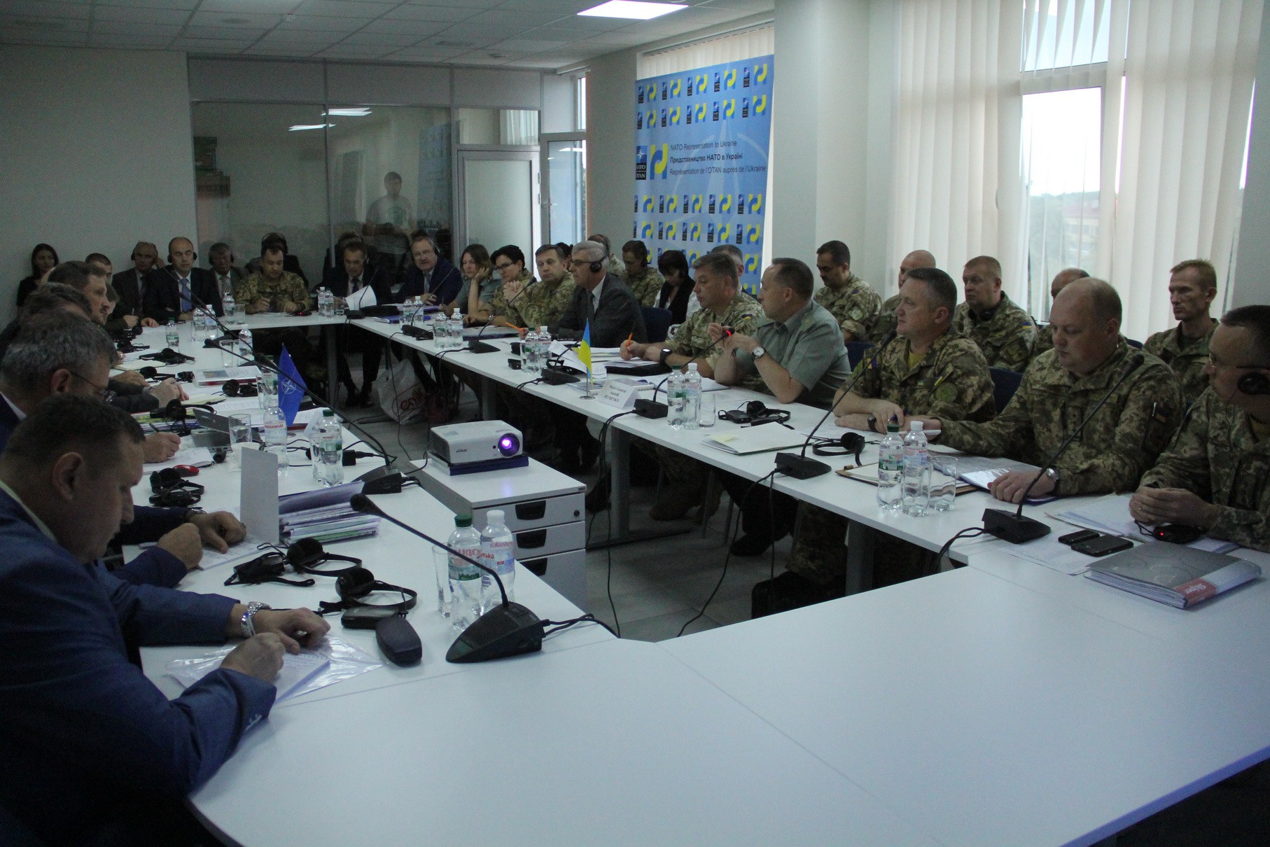 Делегация НАТО во главе с Дэвидом Брауном в срочном порядке прибыла в Киев, чтобы встретиться с главой Генштаба ВСУ: в Минобороны рассказали подробности