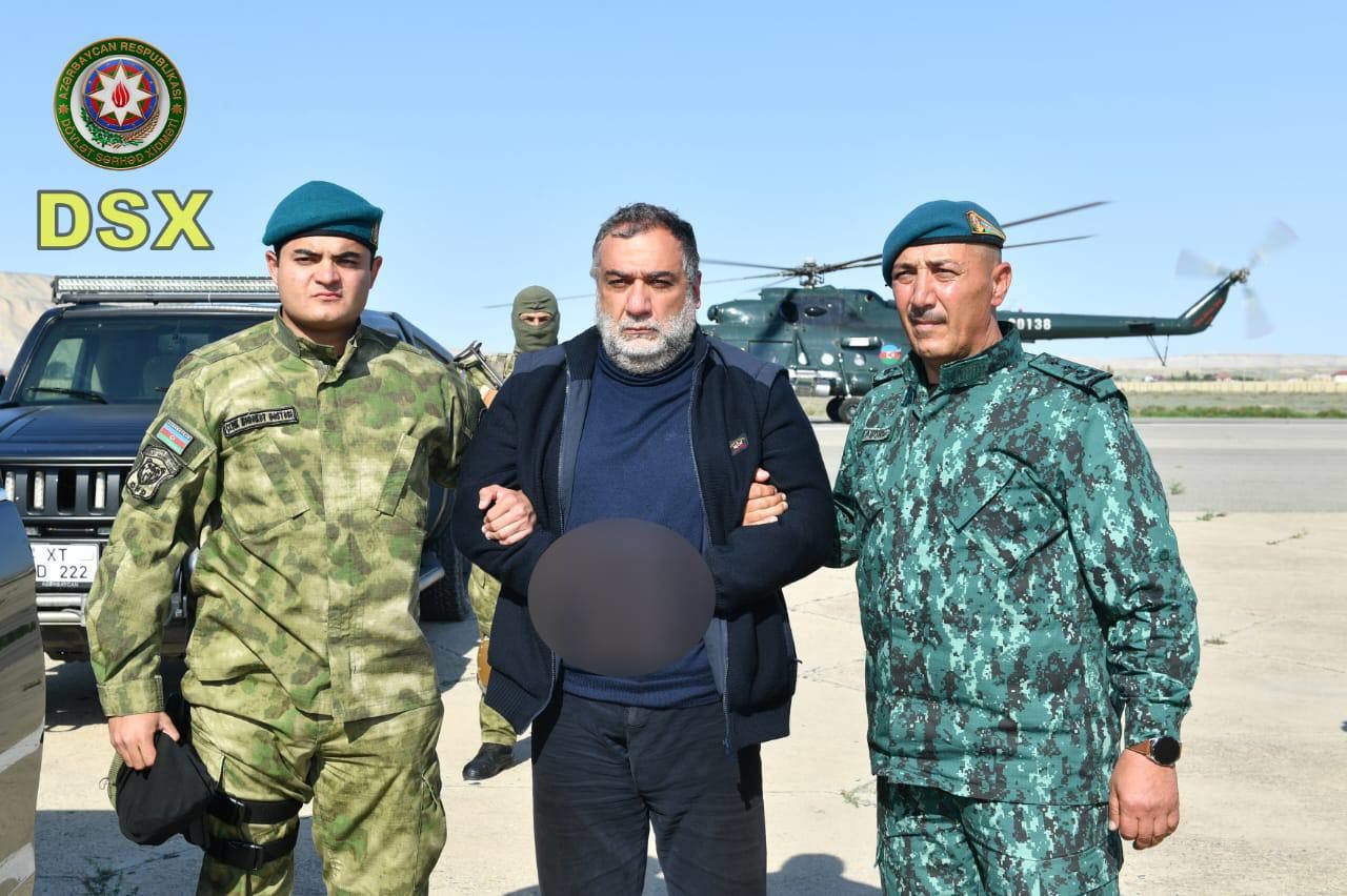 Экс-глава правительства "НКР" Варданян попытался затесаться среди беженцев, но был задержан на границе