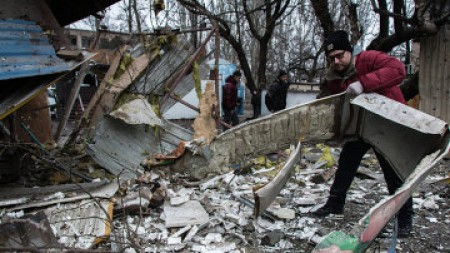 При обстрелах Авдеевки и Дзержинска погибли три мирных жителя, - МВД