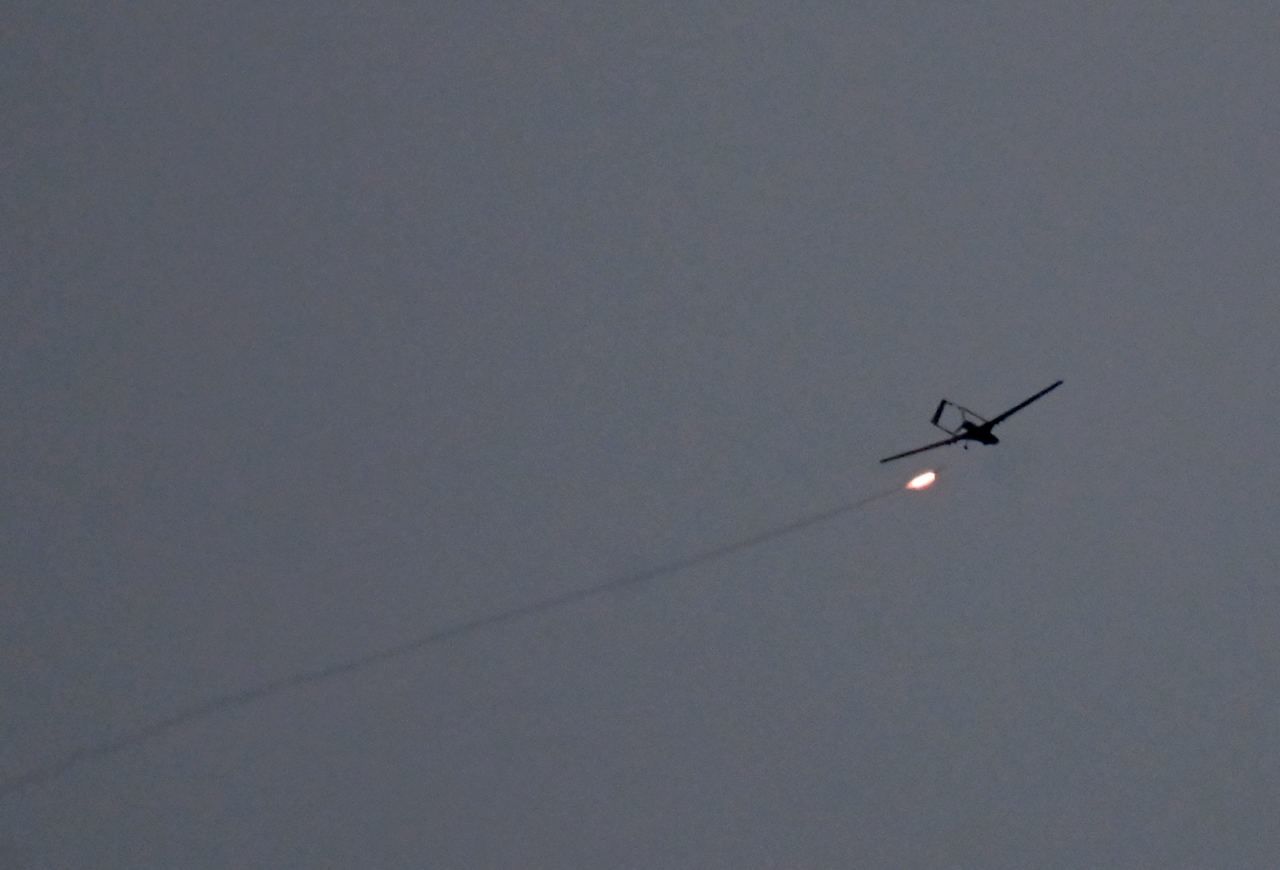 В Киеве ПВО сбили потерявший управление Bayraktar: первые подробности 