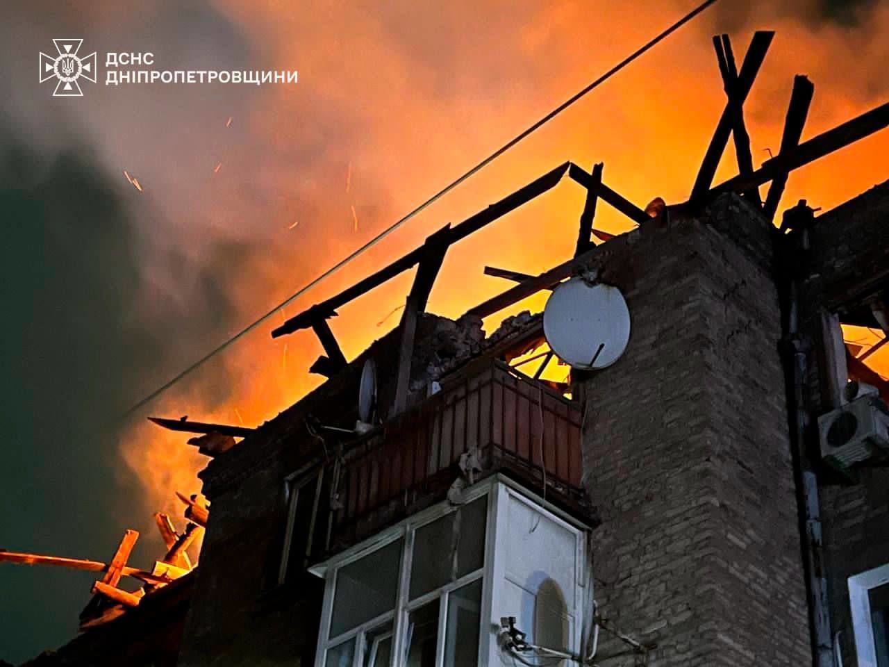 Зеленский о последствиях удара БПЛА по Украине: "Деньги агрессора должны работать на защиту от его войны"