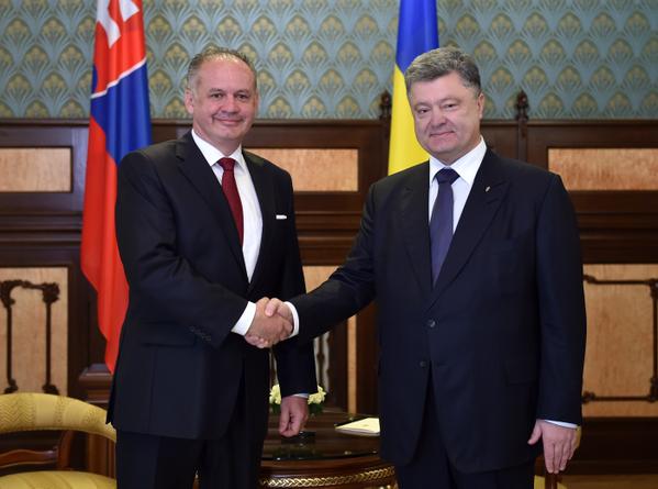 Порошенко: Украине при помощи Словакии удалось остановить монополию «Газпрома»