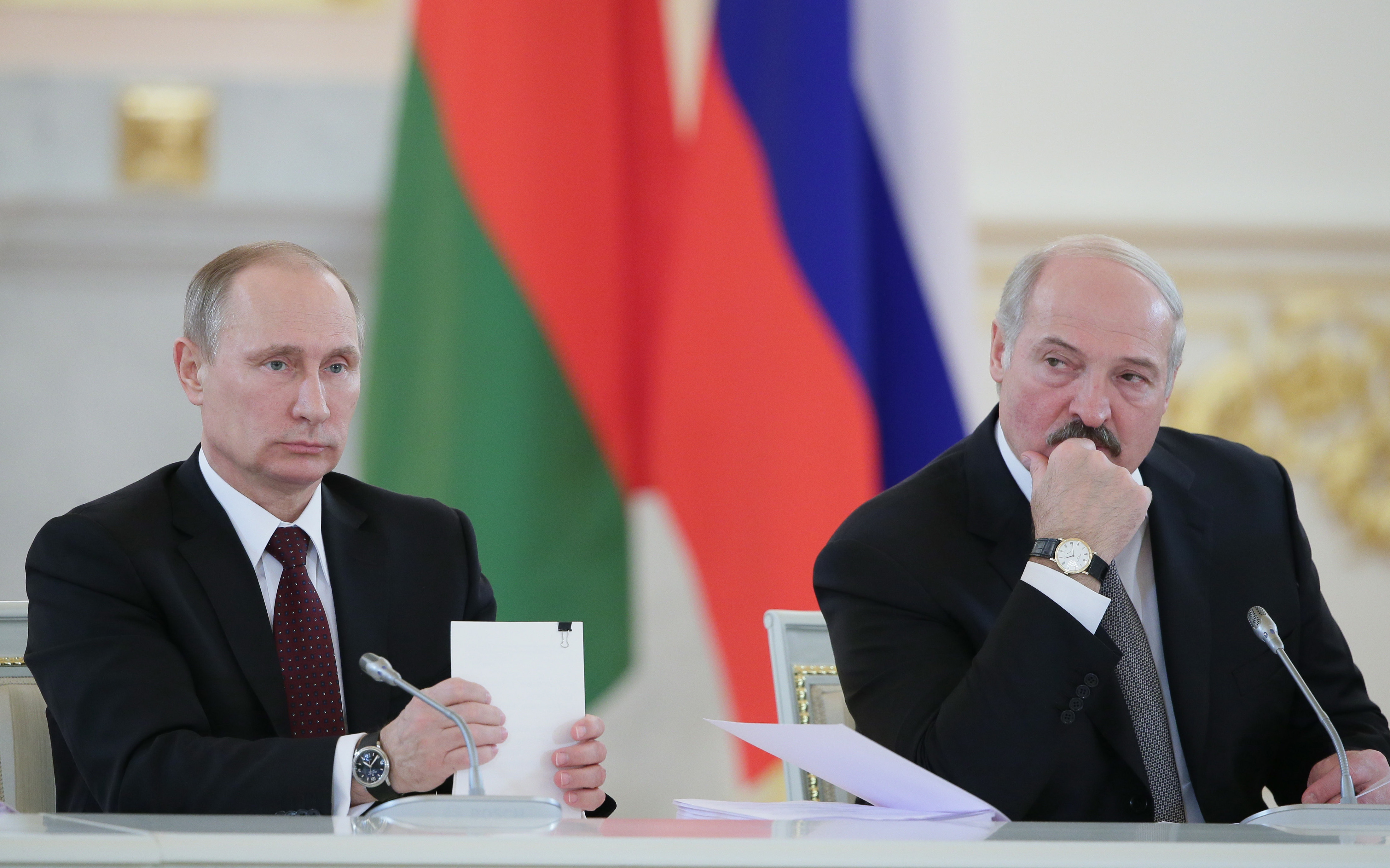 Лукашенко шокировал “заклятого друга” в Кремле началом "экономической войны": Минск требует полной независимости