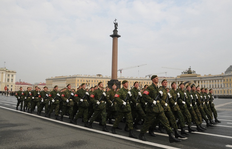 Российские СМИ: в Санкт-Петербург прибыл борт с большим количеством раненных военных