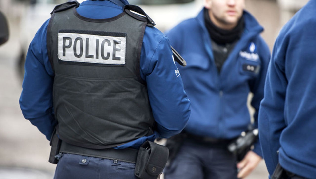 Глава МВД Франции не успел спасти жизнь заложнику: захватчики церкви хладнокровно перерезали горло священнику - СМИ