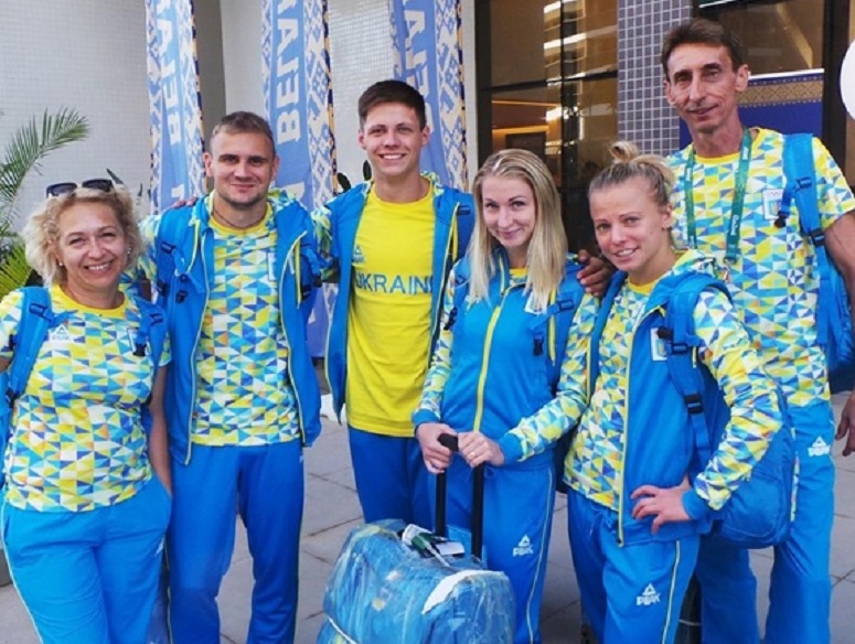В Рио прилетела третья группа олимпийцев из Украины: наши спорстмены произвели фурор в Олимпийской деревне своей формой