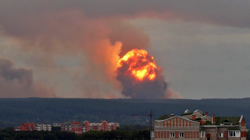 Кто стоит за взрывами на ракетном полигоне в РФ: Штефан поразил Сеть версией о "спецоперации"