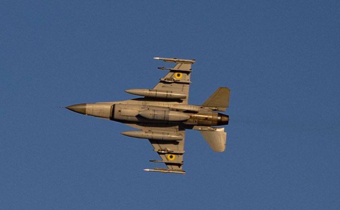F-16 ВСУ разносят наземные цели россиян - появились первые кадры ударной миссии 