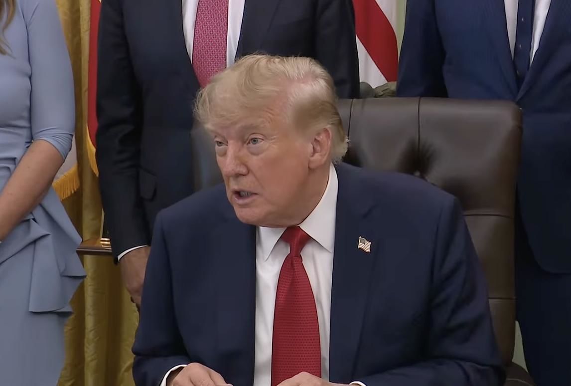 Трамп внезапно обвинил Россию в развязывании войны против Европы: "Они уже напали"