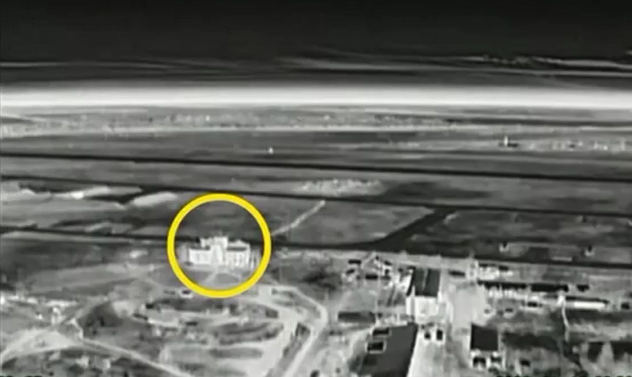БПЛА 425-го ОПБС ударил по диспетчерской аэродрома Джанкоя: видео ночной операции в Крыму