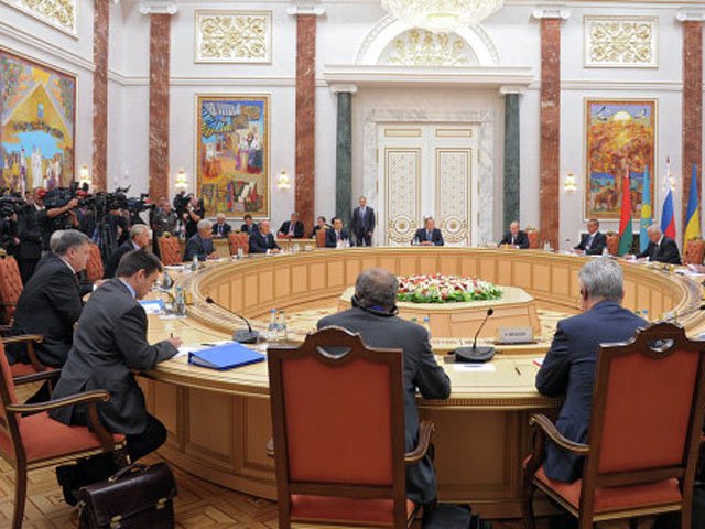 В Минске начались переговоры контактной группы по Украине