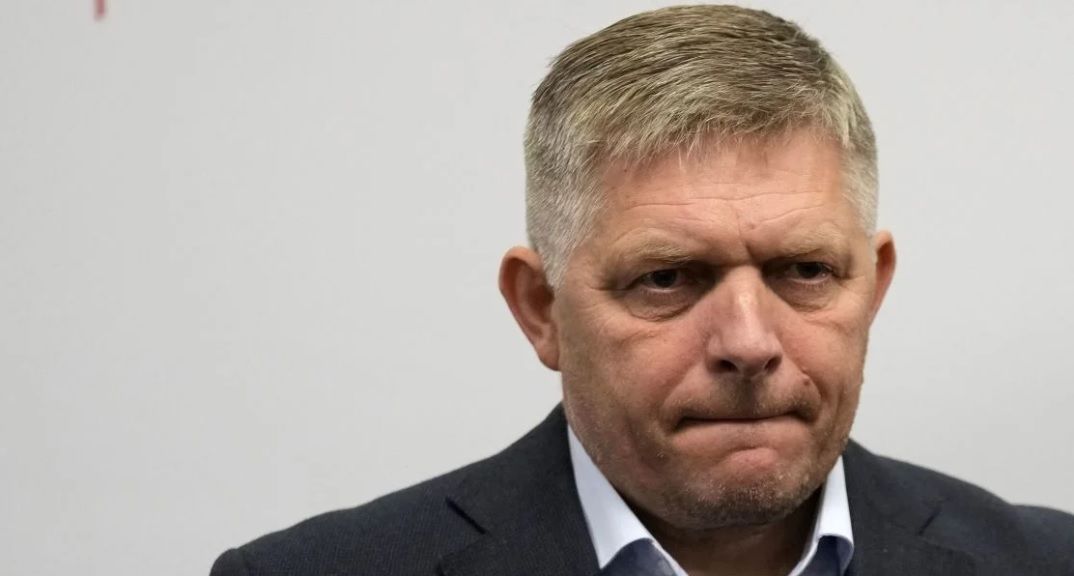 Роберт Фицо дал интервью Сливному Бачку: поддержал войну России против Украины и хочет на "парад победы"