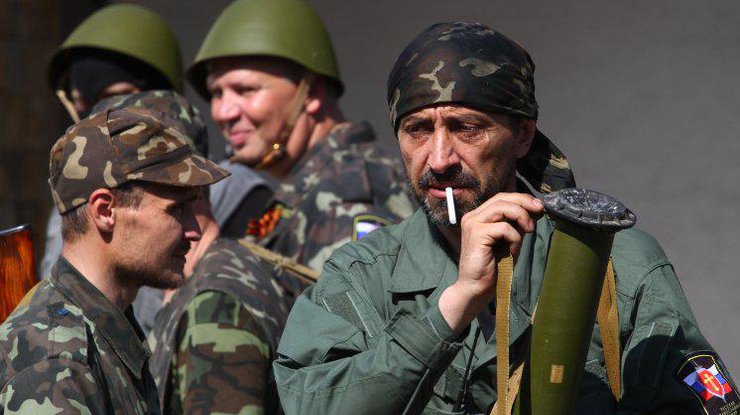 В Петербурге национал-большевики набирают наемников в Донбасс на войну с "карателями"