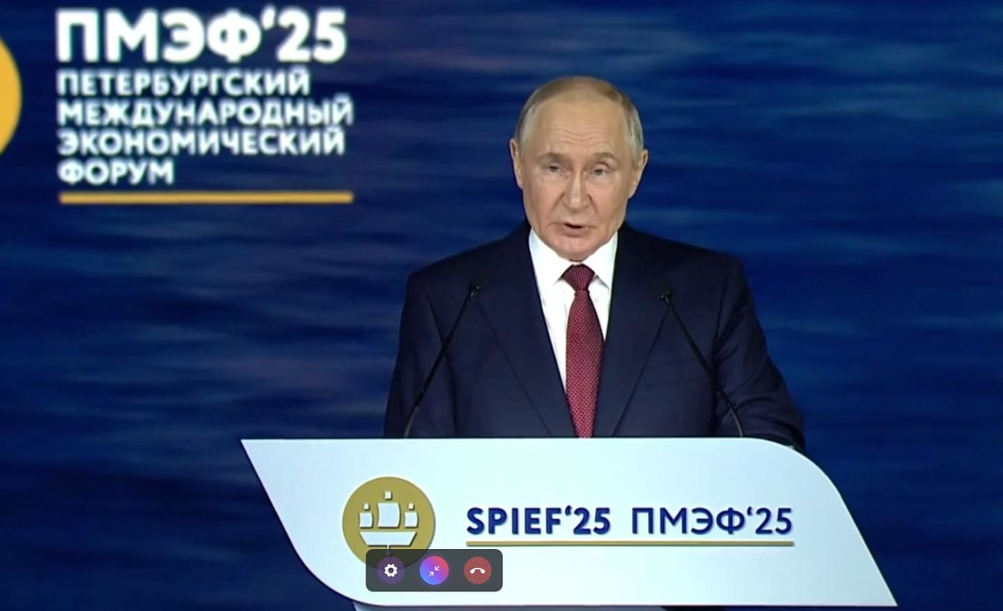 Путин процитировал Гитлера, угрожая оккупацией Украины