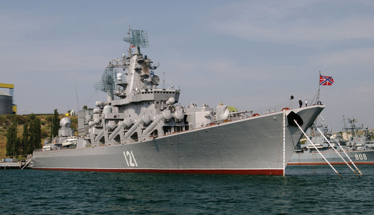 ​С крейсера "Москва" спасли 14 моряков, судьба 496 неизвестна - Цимбалюк