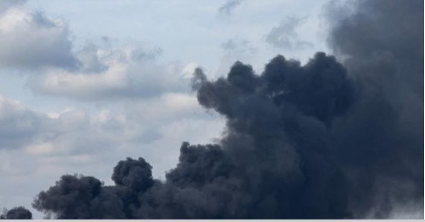 ​В Алчевске горит и взрывается склад БК - оккупанты жалуются на HIMARS