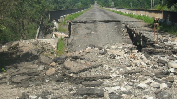 СНБО: На Донбассе повреждено 17 мостов. 