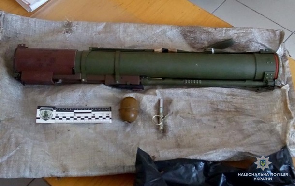 ​Гранатомет за 100$ - небывалая распродажа оружия от жителя Луганска