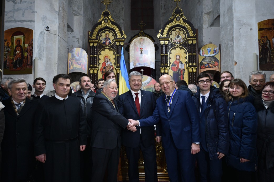 Петр Порошенко вручил награды государственным деятелям Литвы