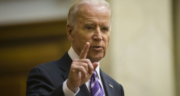 "Россия — опасный враг мирового сообщества! Ожидаем новые попытки Кремля всунуться в демократический процесс ЕС", — Джо Байден