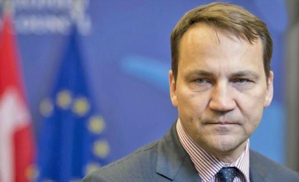 Сикорский пообещал быстро разгромить Россию – Захарова ответила