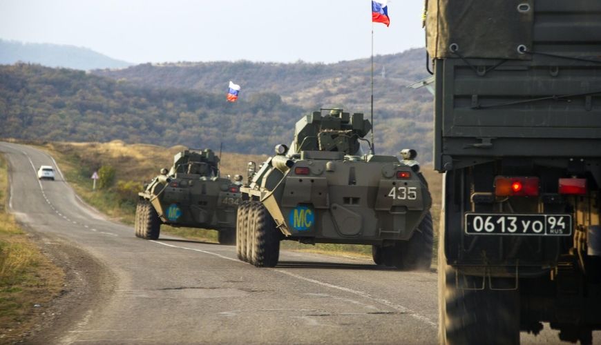 Азербайджанські військові розгорнули російську військову колону та відправили назад: відома причина