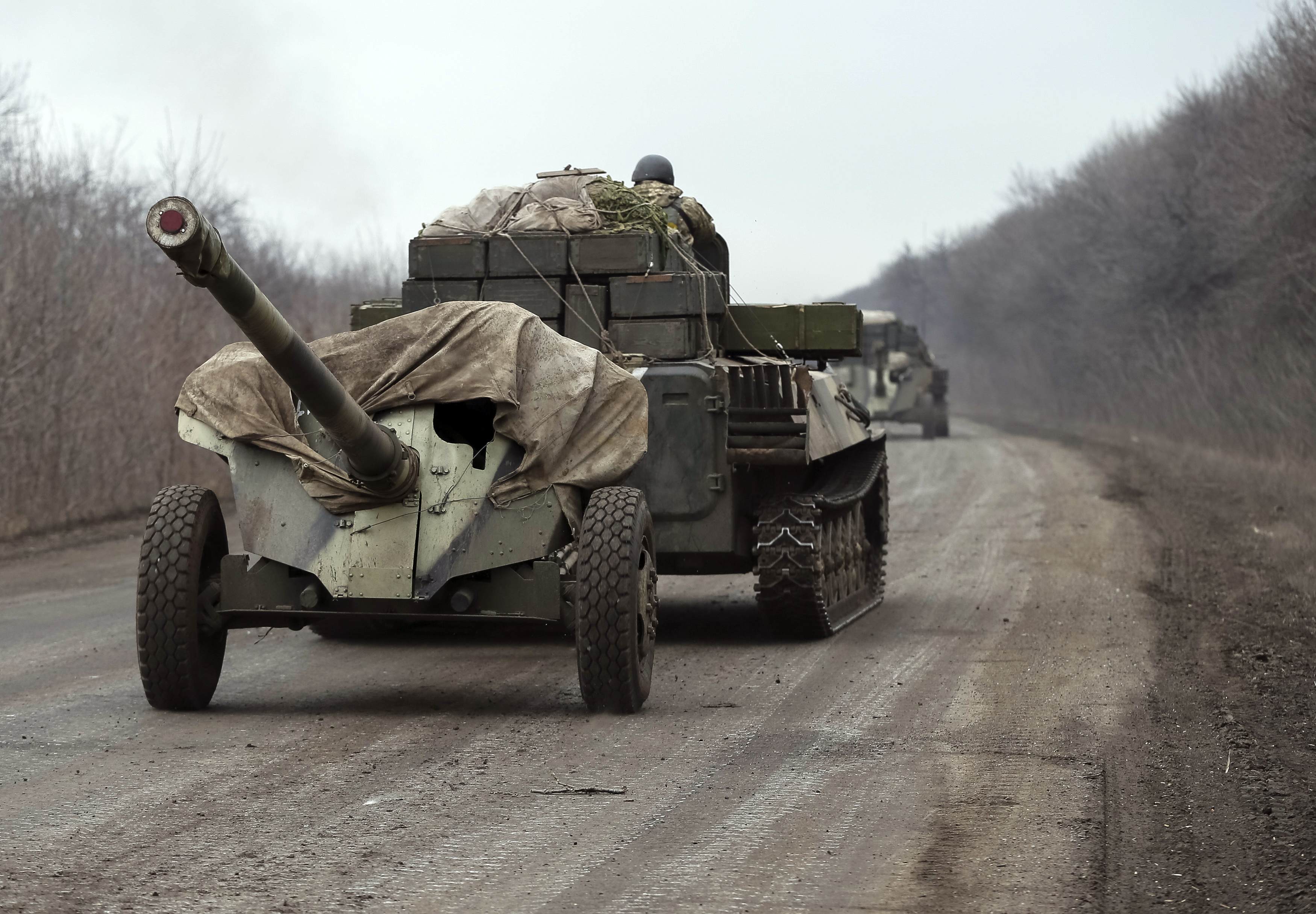 Силы АТО отвели все тяжелое вооружение от линии разграничения в Донбассе, - АТЦ