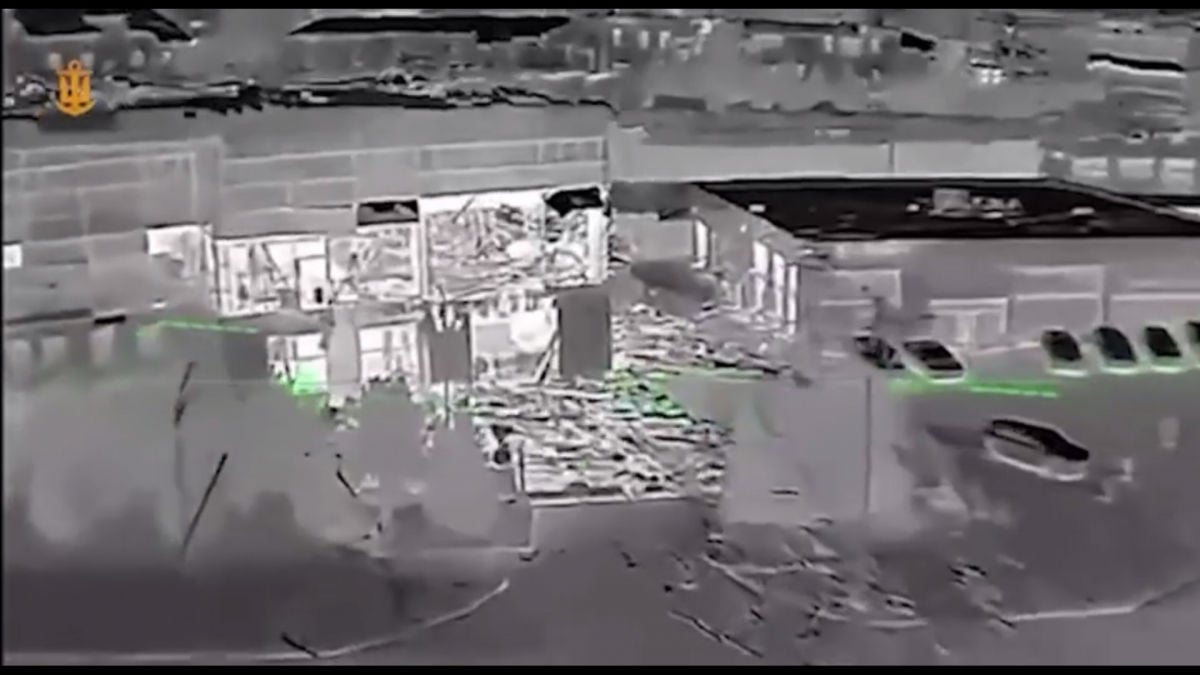 Беспилотники ВМС ВСУ разрушили завод "Гранит", ремонтирующий ЗРК и РЛС армии РФ