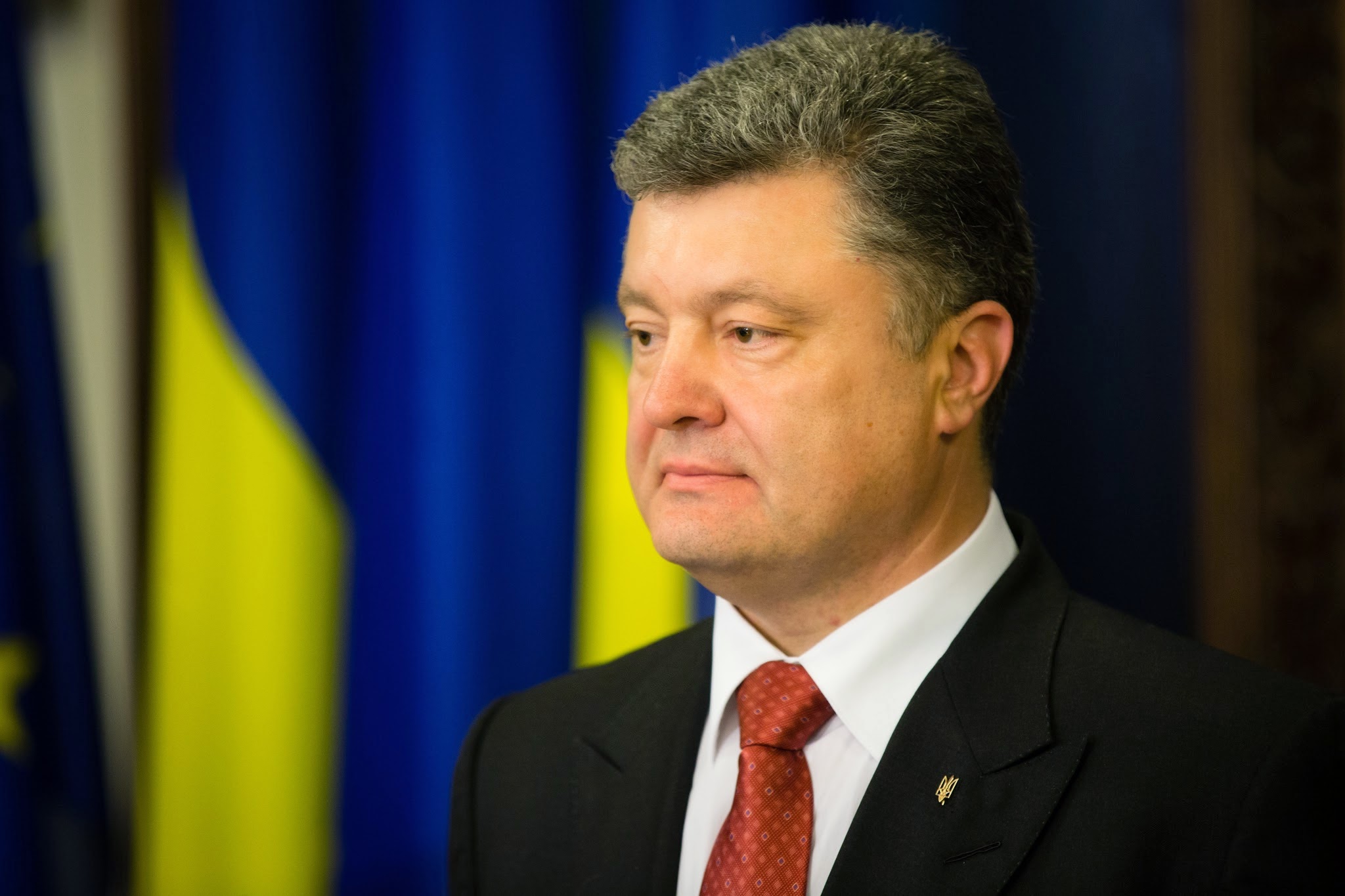 "Вступил в силу сегодня", - Порошенко поздравил украинцев с важной победой  