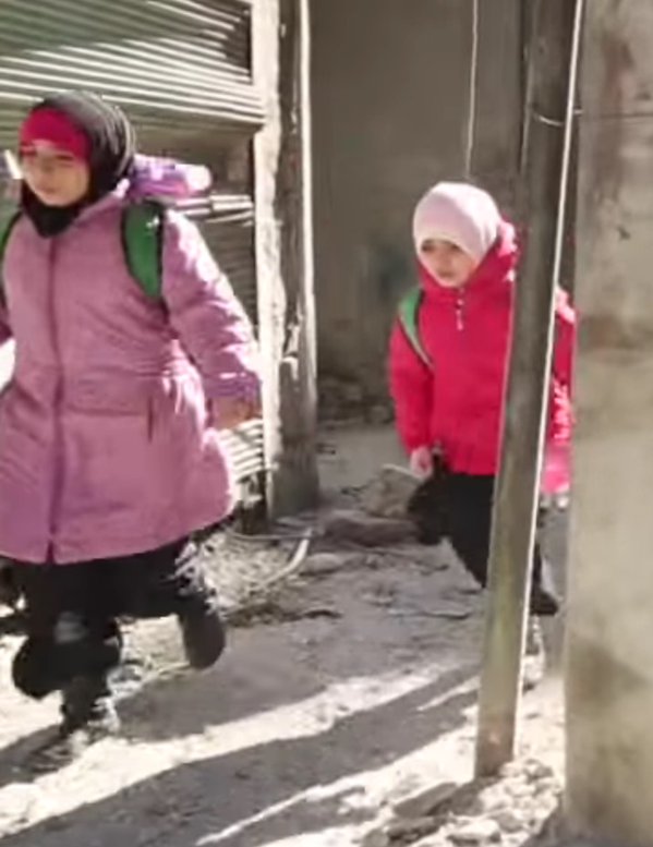 Ничего святого: российские самолеты бомбили полную детей школу в городе Алеппо