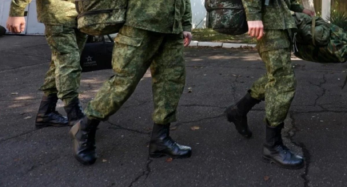 Российские солдаты массово отправляются в госпиталь, чтобы не попасть под Покровск, – "Атеш"