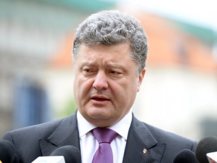 Порошенко ответил Путину: Выборы в оккупированном Донбассе пройдут только после восстановления контроля над границей